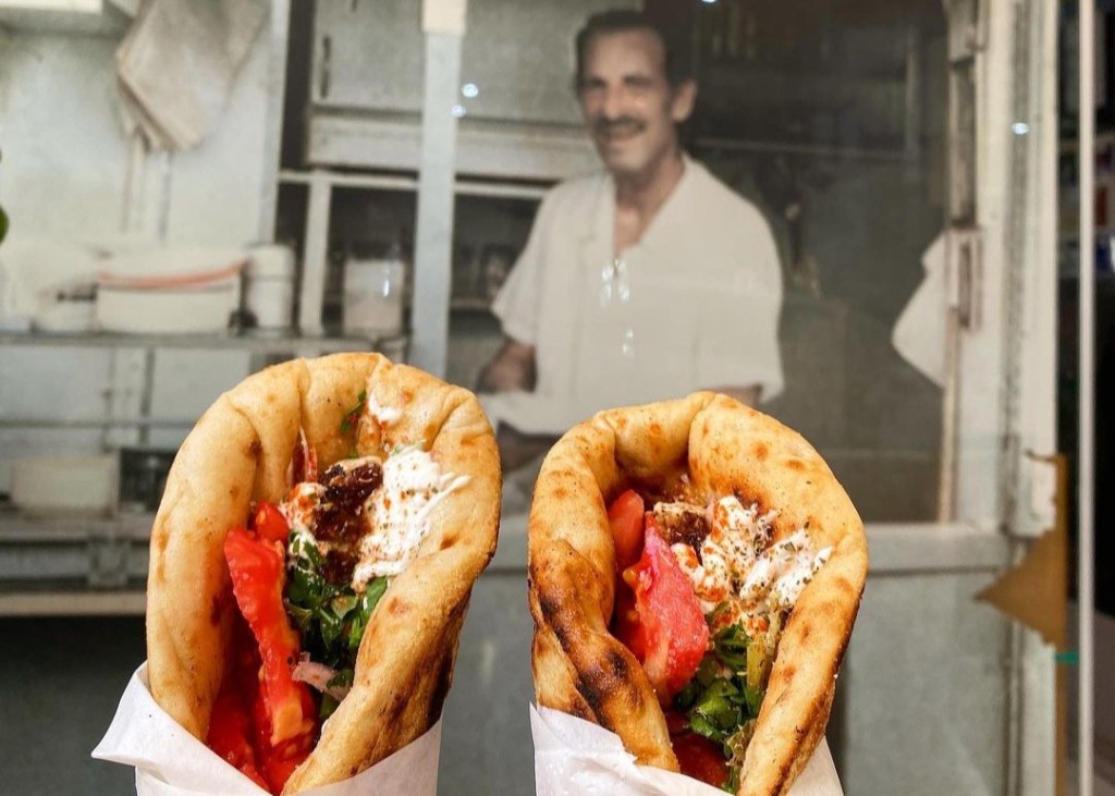 The Most Historic Souvlaki Spots in Athens: A Tasty Ride Through Time